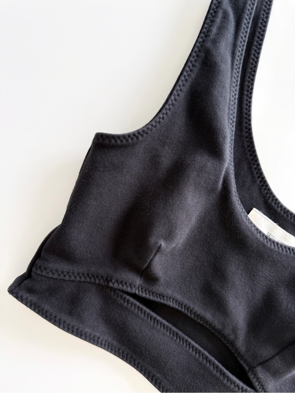 Aritzia Wilfred Free Shannon Cutout Crop Tank Top Black Size XS Y2K - Picture 4 of 9